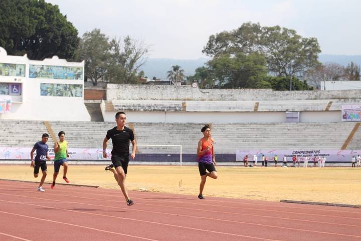 Estarán en competencia los campeones de 10 estados en la pista del estadio Centenario