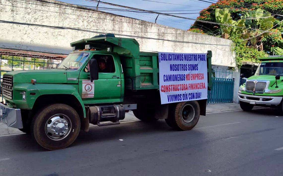 Camioneros exigen pago por 15 mil pesos al Ayuntamiento - El Sol de  Cuernavaca | Noticias Locales, Policiacas, sobre México, Morelos y el Mundo